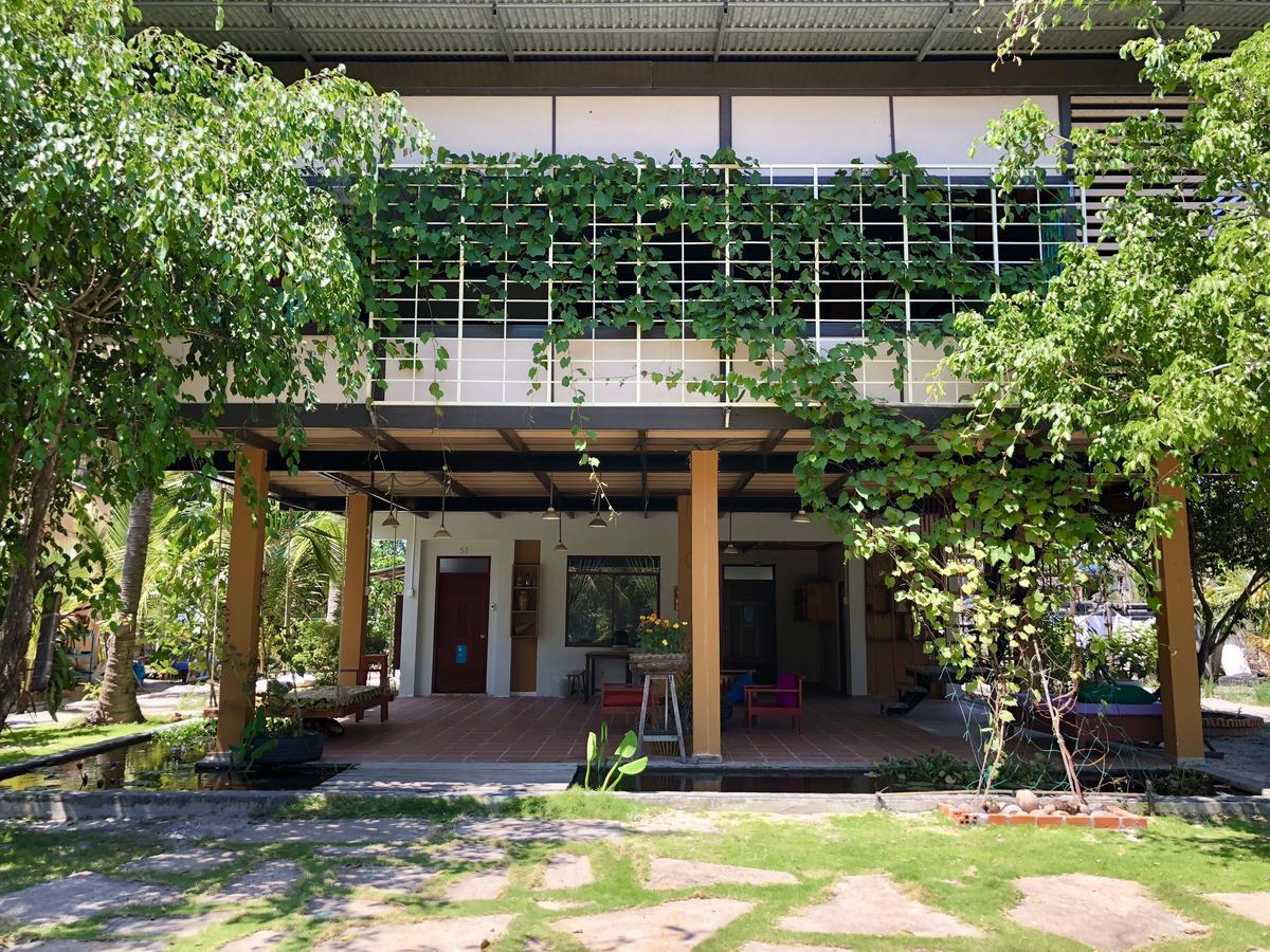 Lagi Farmstay Экстерьер фото
